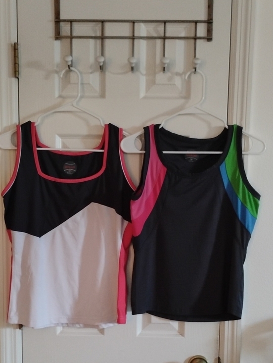 bolle Tops - 2 bollé Color Block Athletic Tops M&L